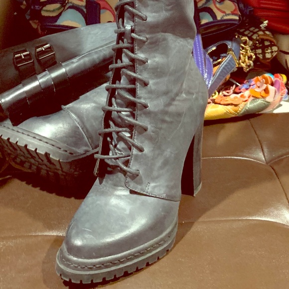 BCBG lace up boots. - Picture 1 of 2